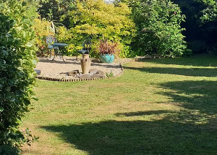 Beautiful Garden Apartment In Leafy St Leonards 5 Mins To Beach
